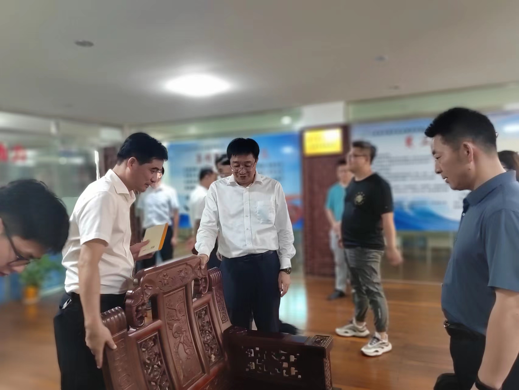 撫州市委副書(shū)記、市長(zhǎng)高世文來(lái)我公司視察指導(dǎo)工作